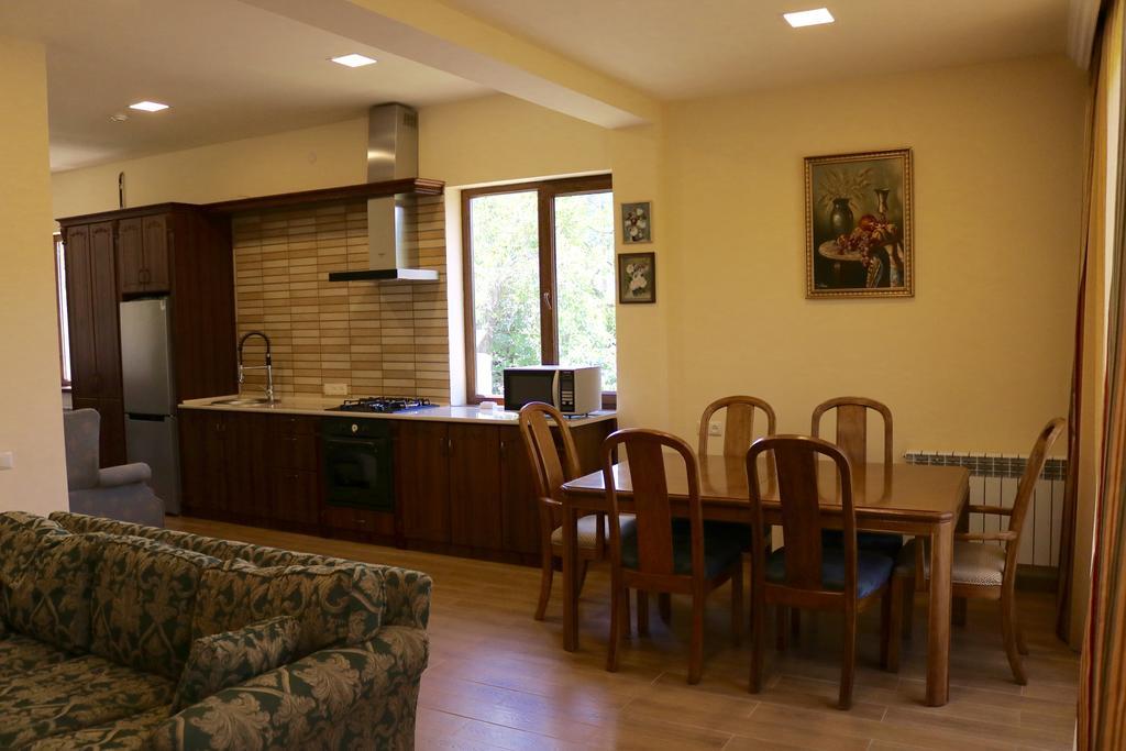 הוילה Dilijan Garden House מראה חיצוני תמונה